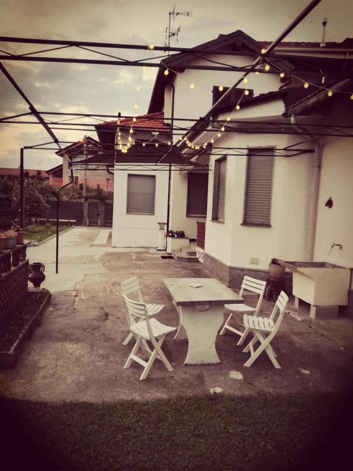 Casa Vacanze Terra Di Mezzo Invorio Inferiore Luaran gambar
